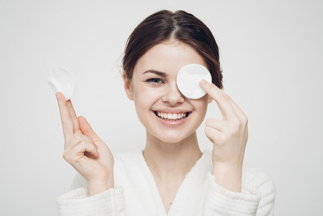 Pași esențiali pentru o piele curată și echilibrată